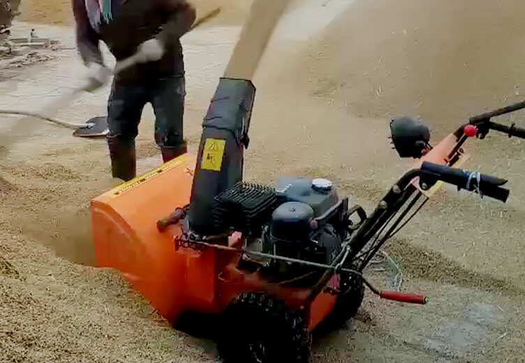 扫雪机施工案例