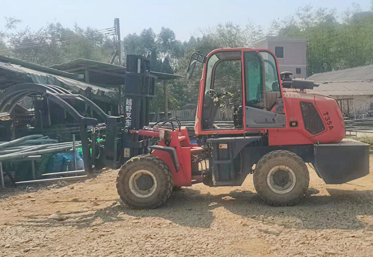 越野叉车施工案例